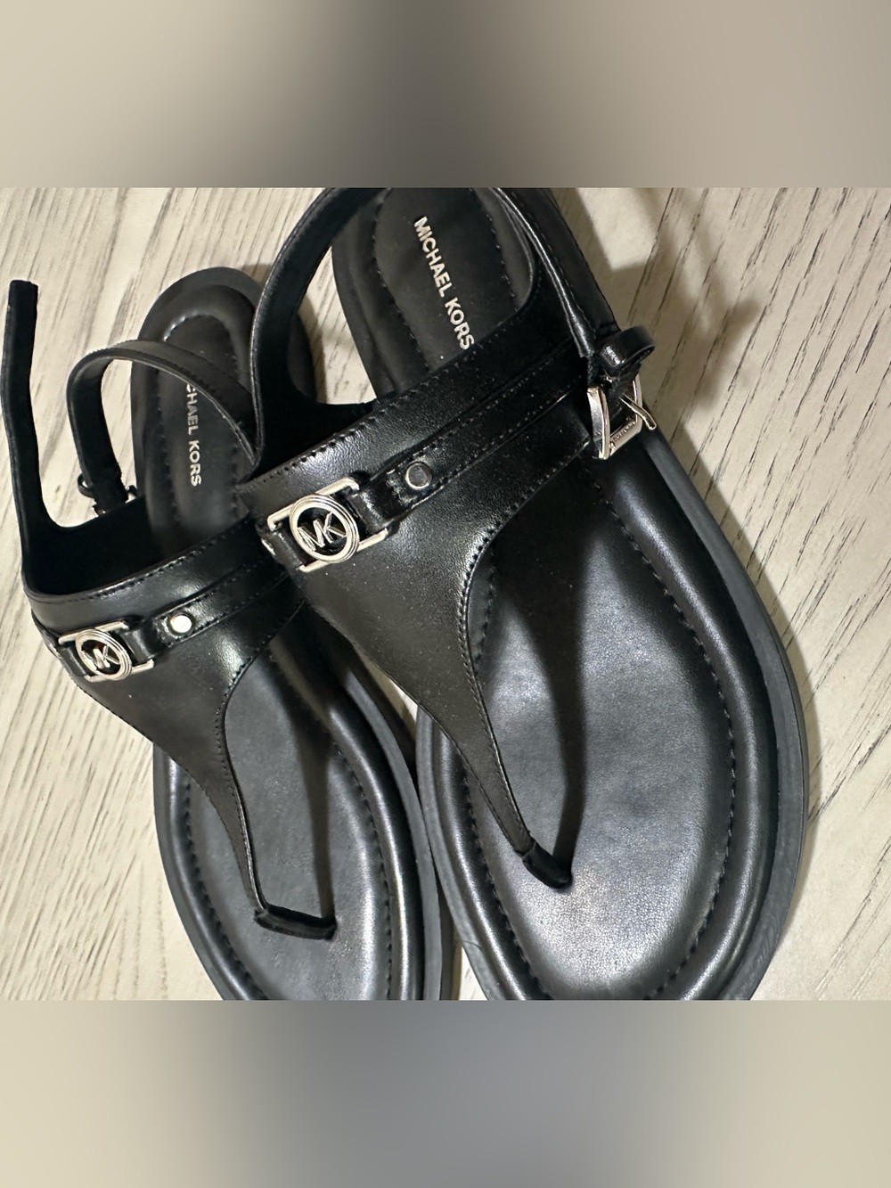 Michael Kors Black Leather Thong Sandals with Silver MK Accent - Picture 2 of 4